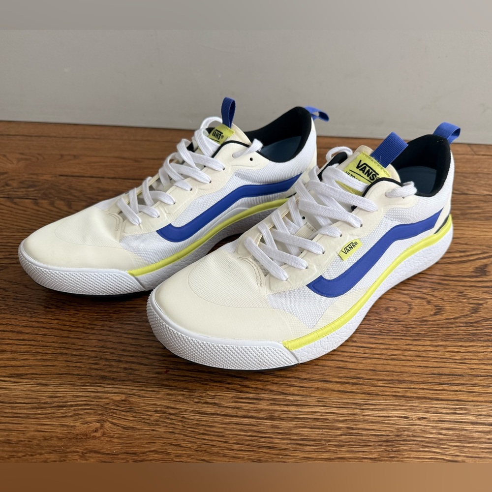 Vans UltraRange EXO Sneakers Men’s 11 White Blue Neon